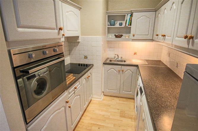 10 Marymount, Carrick-On-Shannon, Co. Leitrim