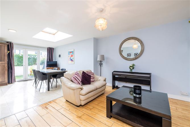 5 Crestfield Drive, Whitehall, Dublin 9