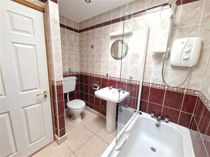 4 The Woods, Cappahard, Ennis, Co. Clare