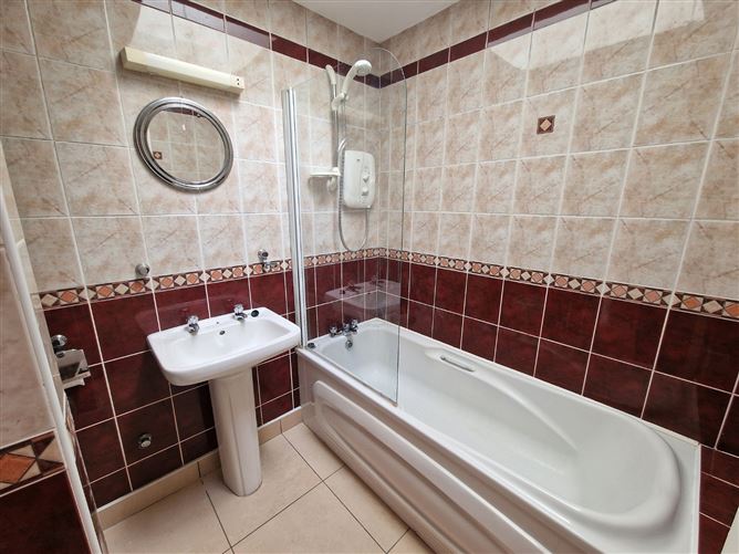 4 The Woods, Cappahard, Ennis, Co. Clare