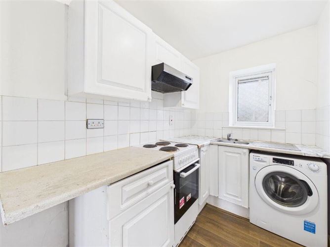 Photo 5 of 10 — 315 Castlecurragh Heath, Mulhuddart, Dublin