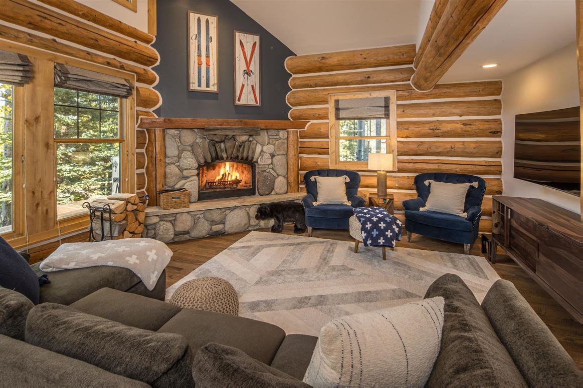 Powder & Ember,Big Sky,Montana,USA