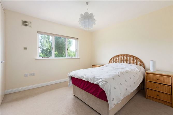 Photo 10 of 20 — 6 Merrion Park, Blackrock, Co. Dublin