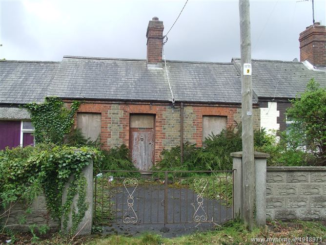 2 Charter School Hill , Ballymun, Dublin 11