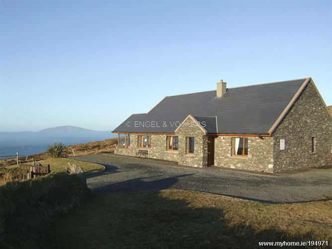 Cooil East, Luxury Home With Spectecular Sea Views, Valentia Island