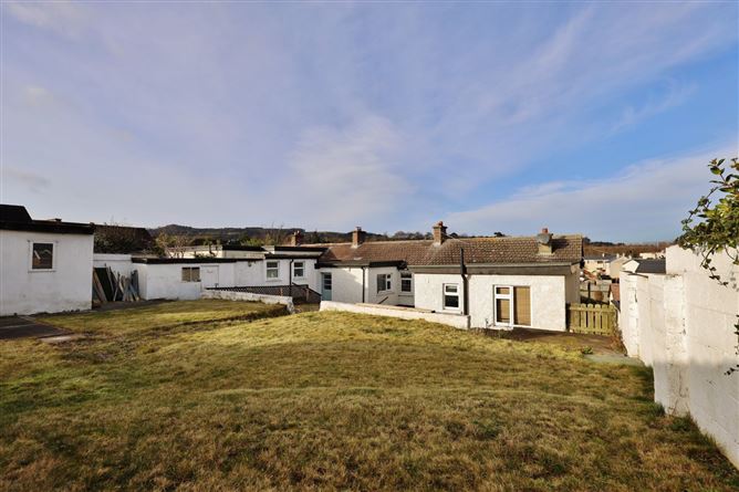 28 New Vale Cottages, Shankill, Dublin 18