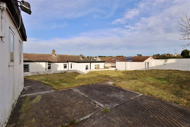 28 New Vale Cottages, Shankill, Dublin 18