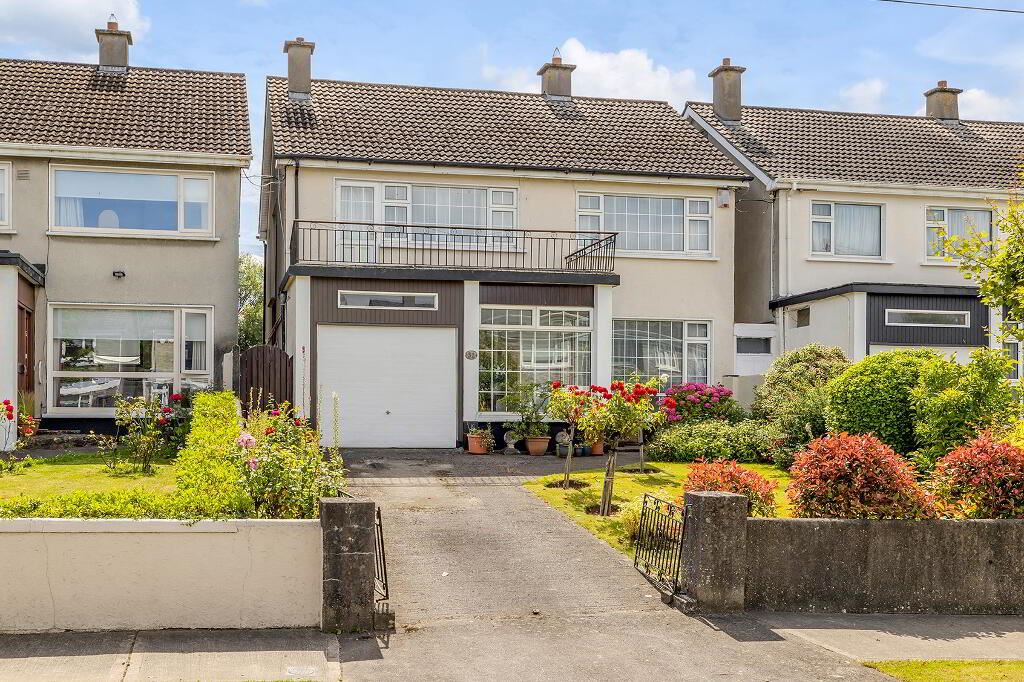 32 Ardeevin Avenue, Lucan, Dublin REA McDonald 4616971 MyHome.ie