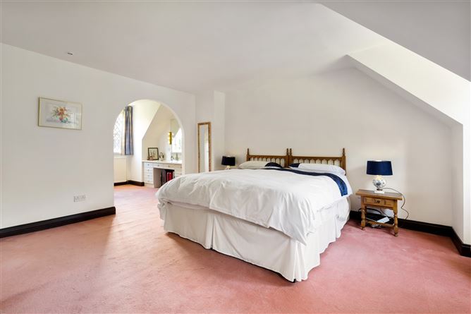 The Latches, 10 Kilteragh Drive, Foxrock, Dublin 18