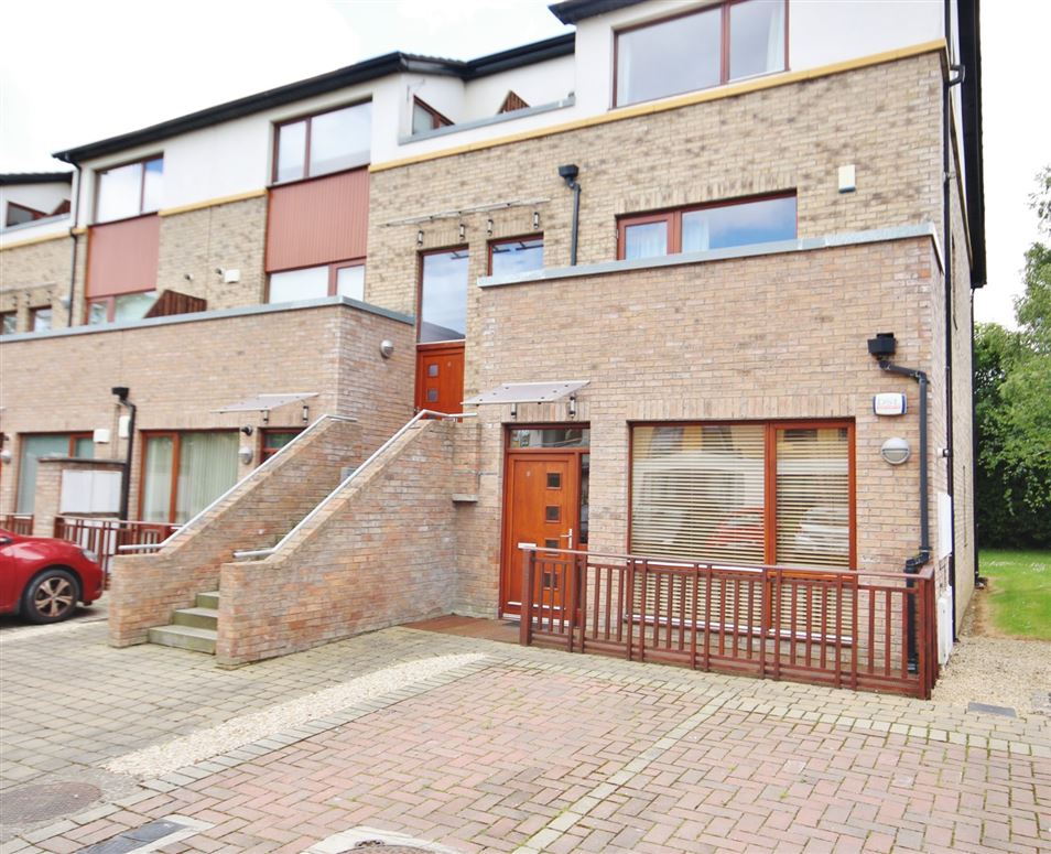 8 Olcovar, Shankill, Dublin 18