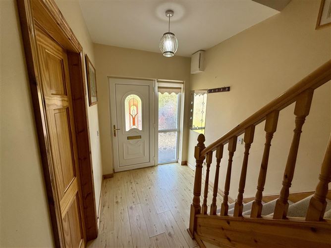 8 Sli Na Sruthan, Ballinlough, County Roscommon