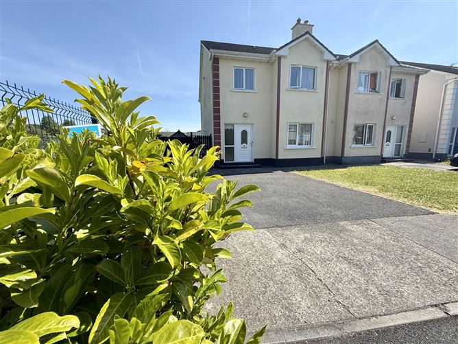 8 Sli Na Sruthan, Ballinlough, County Roscommon