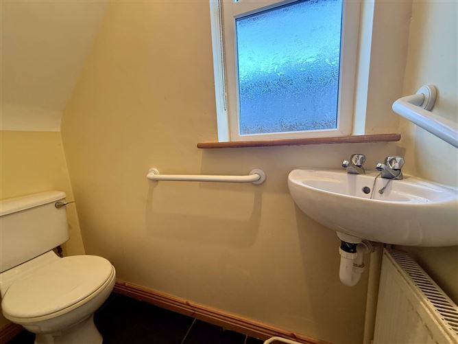 8 Sli Na Sruthan, Ballinlough, County Roscommon