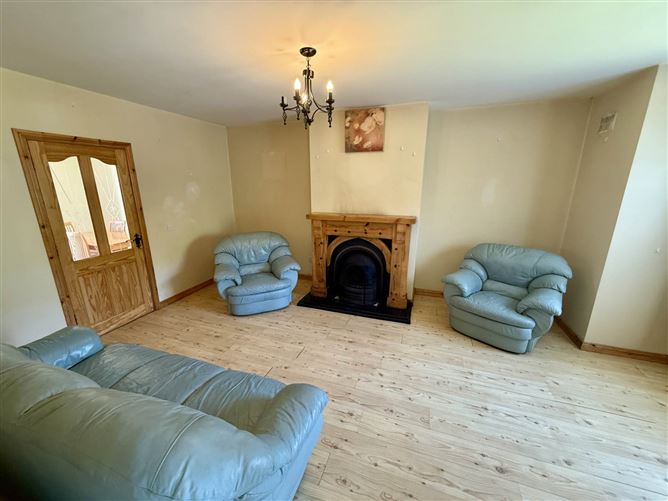 8 Sli Na Sruthan, Ballinlough, County Roscommon