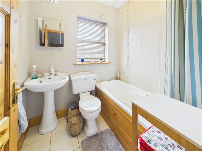 23 Bruach Tailte, Nenagh, Co. Tipperary