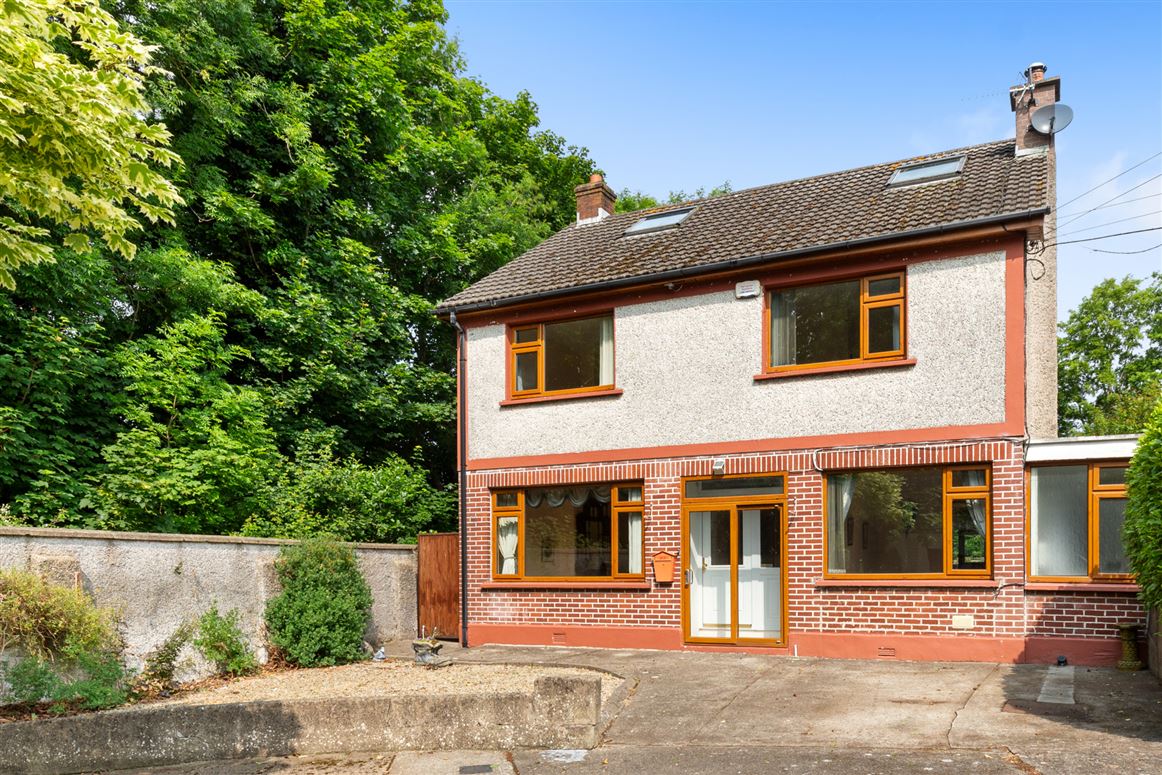 160 Clonkeen Crescent, Dun Laoghaire, Co. Dublin