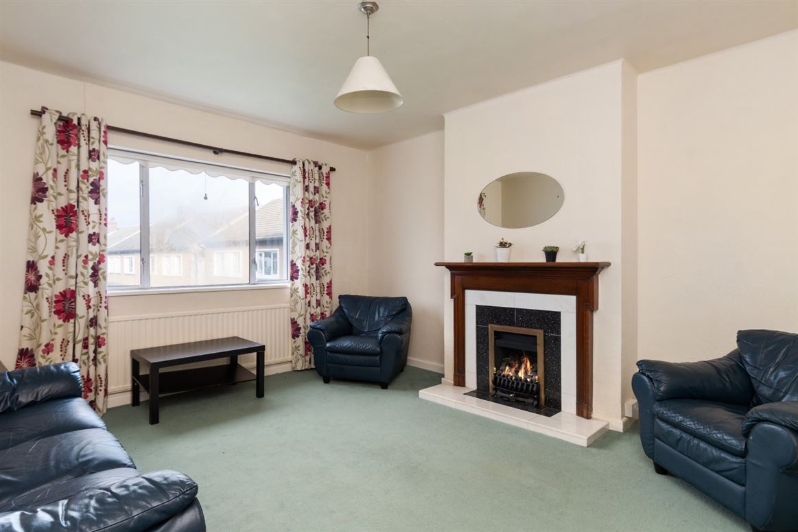 24 Oaklands Crescent, Highfield Road, Rathgar, Dublin 6