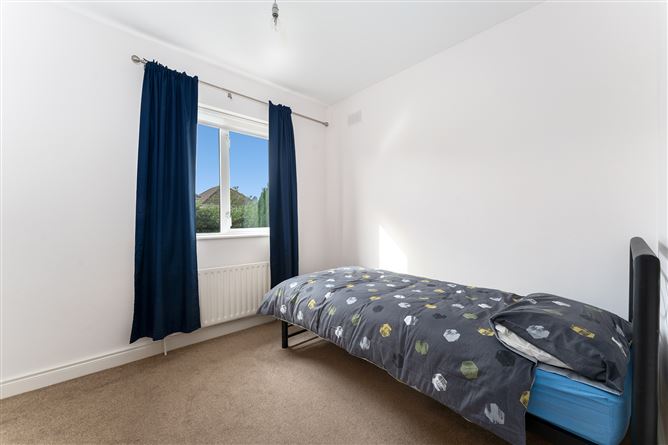11 Wood Dale Crescent, Ballycullen,   Dublin 24