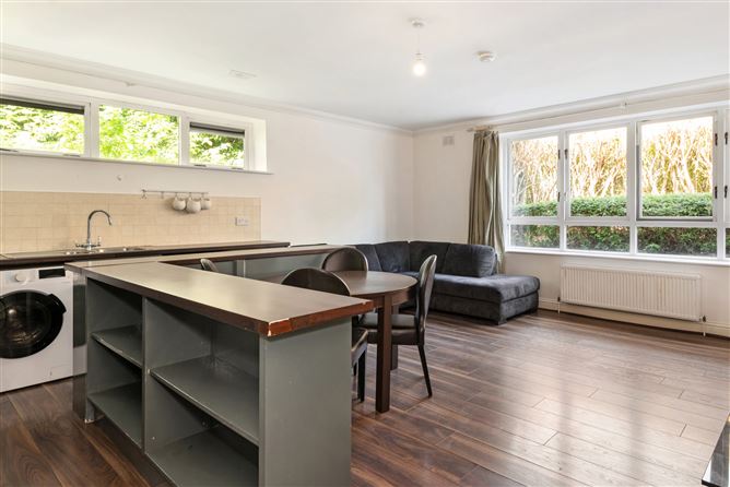 Photo 5 of 11 — 4 Marlfield House, St Gabriels, Cabinteely, Dublin 18
