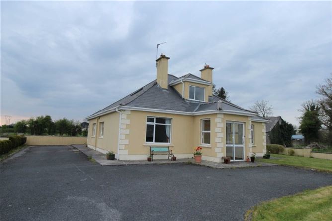Main image for Clooncon West (Ballymoe Road), Glenamaddy, Co. Galway