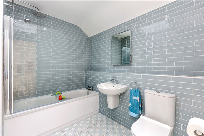 12 Derrynane Gardens, Sandymount, Dublin 4