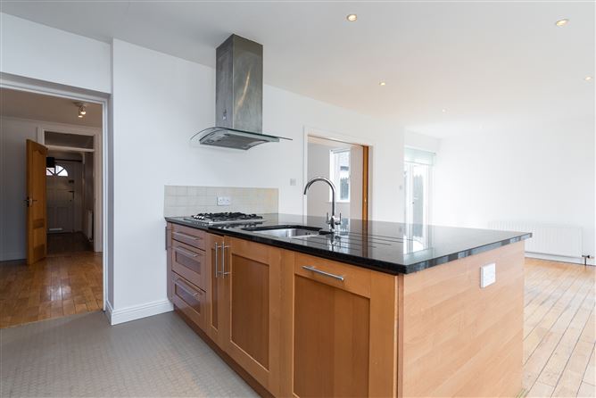 8 Sandymount Court, Sandymount, Dublin 4