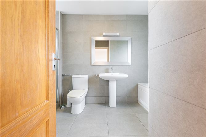 8 Sandymount Court, Sandymount, Dublin 4