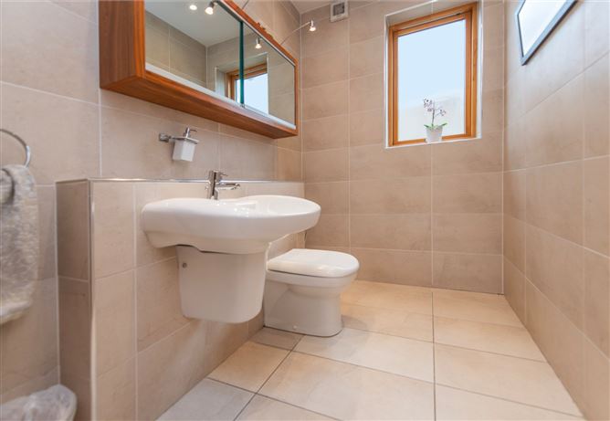 10 Carraig An Iolar, Freeport, Barna, Co. Galway