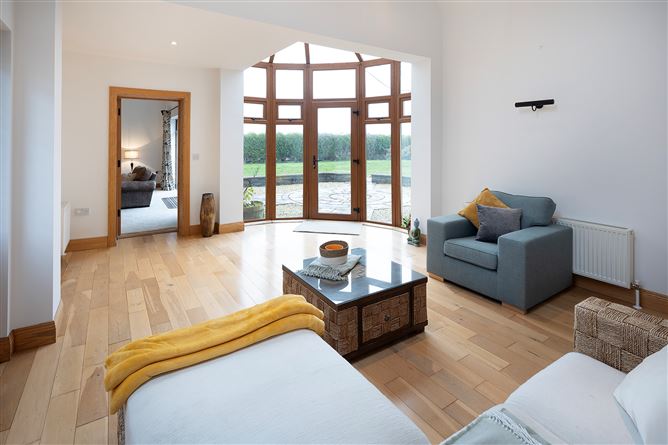 Té Anau, Ballydwyre, Cloyne, Co. Cork, Cloyne, Cork
