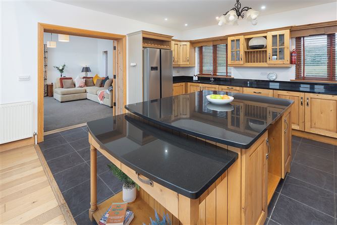 Té Anau, Ballydwyre, Cloyne, Co. Cork, Cloyne, Cork