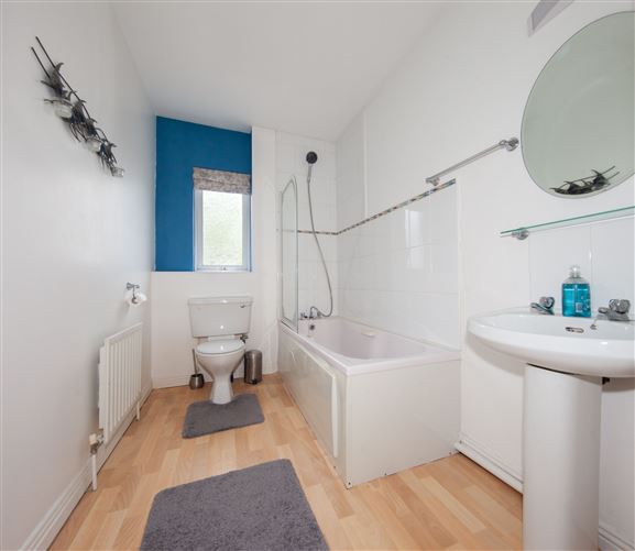 7 Manorfields Dale, Castaheany, Clonee, Dublin 15