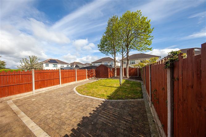 7 Manorfields Dale, Castaheany, Clonee, Dublin 15