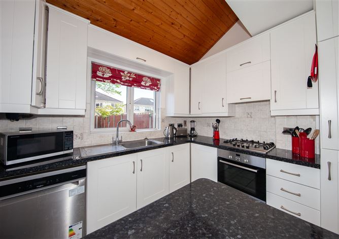 7 Manorfields Dale, Castaheany, Clonee, Dublin 15