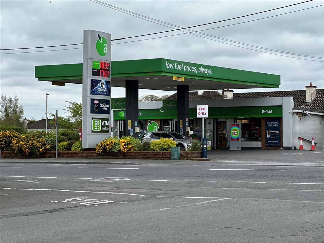 Applegreen Service Station and Bungalow, Enfield, Meath