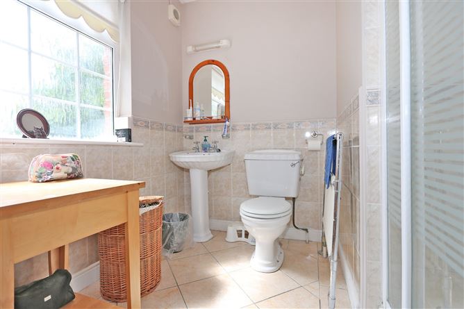 7 Castleville, Golf Links Road, Castletroy, Limerick