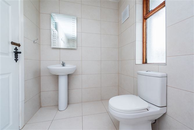 ERRIGAL’ 7 Hawthorn Close, Newbridge, Kildare