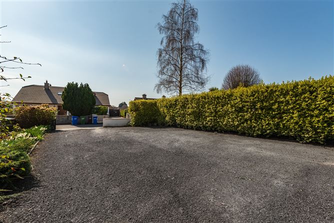ERRIGAL’ 7 Hawthorn Close, Newbridge, Kildare