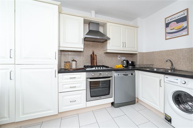 Apartment 48 Castle Lawn, Kilgobbin Wood , Sandyford, Dublin 18