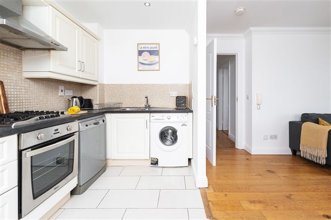 Apartment 48 Castle Lawn, Kilgobbin Wood , Sandyford, Dublin 18