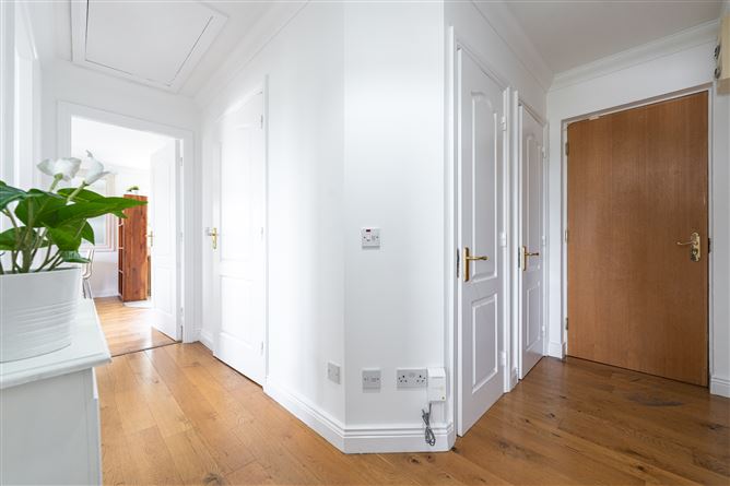 Apartment 48 Castle Lawn, Kilgobbin Wood , Sandyford, Dublin 18