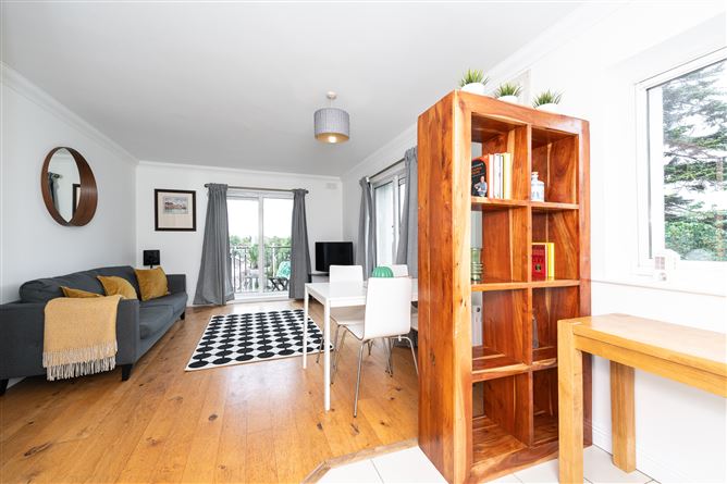 Apartment 48 Castle Lawn, Kilgobbin Wood , Sandyford, Dublin 18