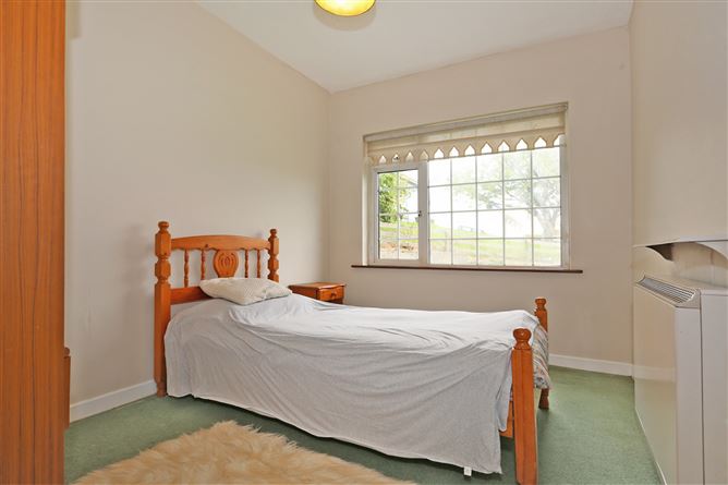 61 Tullyvarraga Court, Shannon, Clare