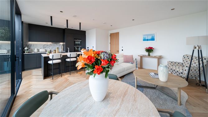 https://photos-a.propertyimages.ie/media/1/8/1/4954181/28bab299-8fec-42c3-8757-d584ce9b7597_l.jpg