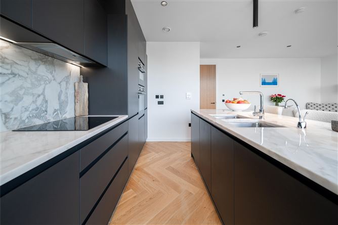https://photos-a.propertyimages.ie/media/1/8/1/4954181/28bab299-8fec-42c3-8757-d584ce9b7597_l.jpg