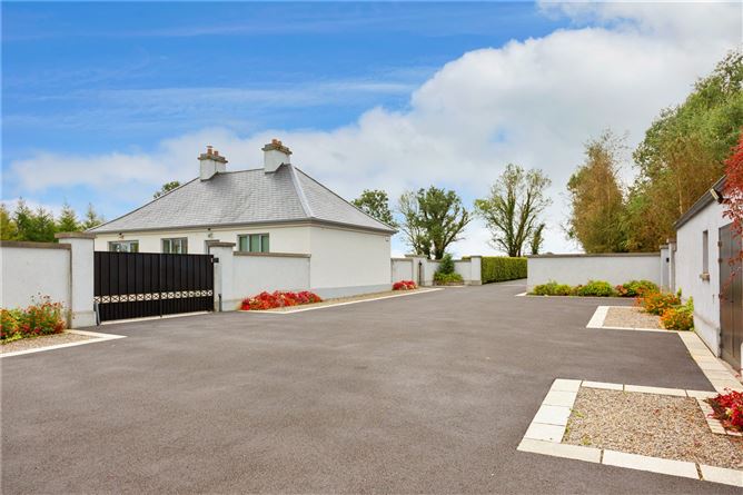 Saint Clerans Manor, Saint Clerans, Craughwell, Co. Galway