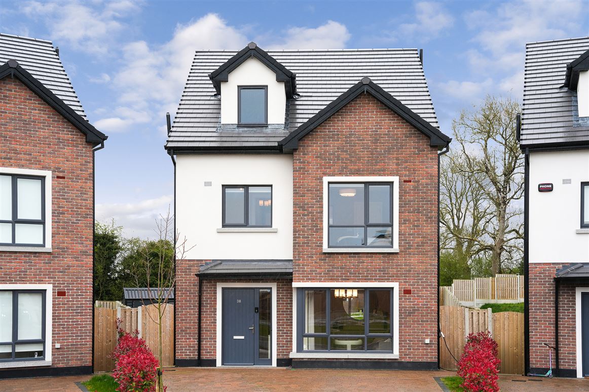 38 Blackrath Vale, Athgarvan, Newbridge, Co. Kildare