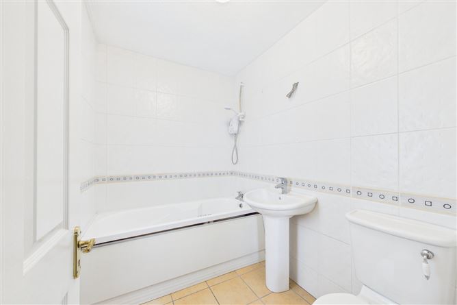 Photo 19 of 25 — 68 The Croft, Clarinwood, Tramore, Co. Waterford