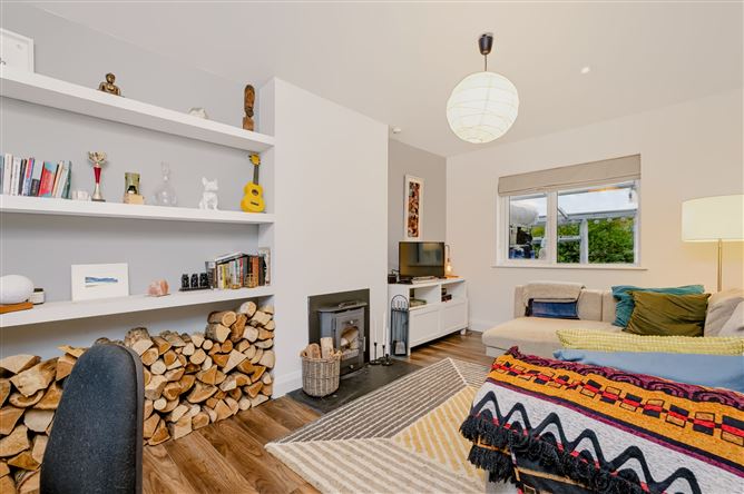 Photo 2 of 23 — 11 MAOLBUILLE ROAD, Glasnevin, Dublin 11