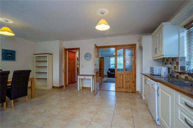 8 Edel Grove, Churchfield, Castlemagner, Co. Cork.