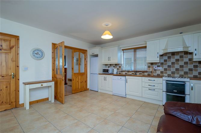 8 Edel Grove, Churchfield, Castlemagner, Co. Cork.